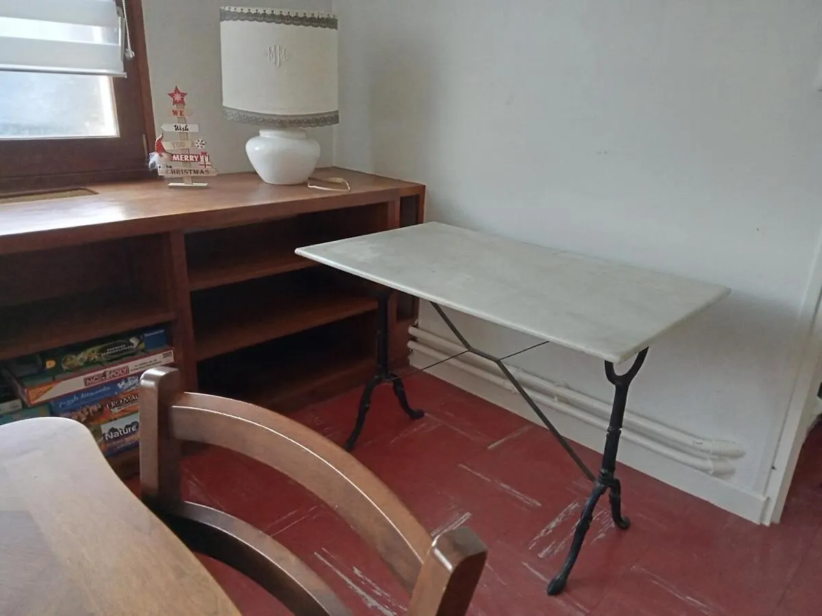 Large T2 Nearby Grenoble And Close To All Services Corenc Franciaország