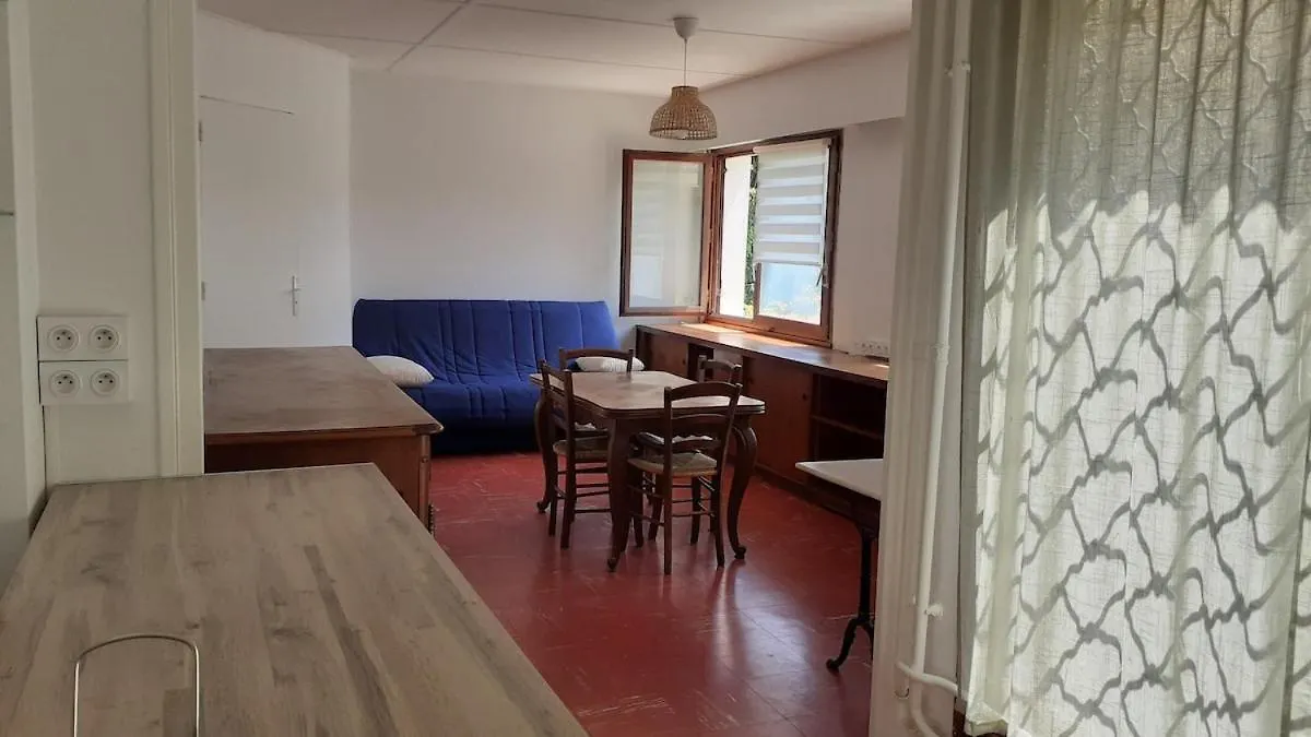 Large T2 Nearby Grenoble And Close To All Services Corenc